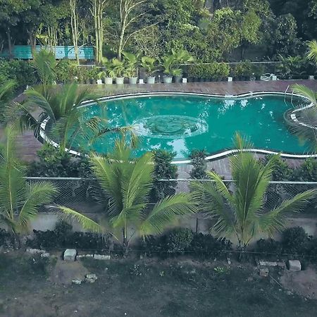 Hotel Royal Retreat Sambalpur Exteriör bild